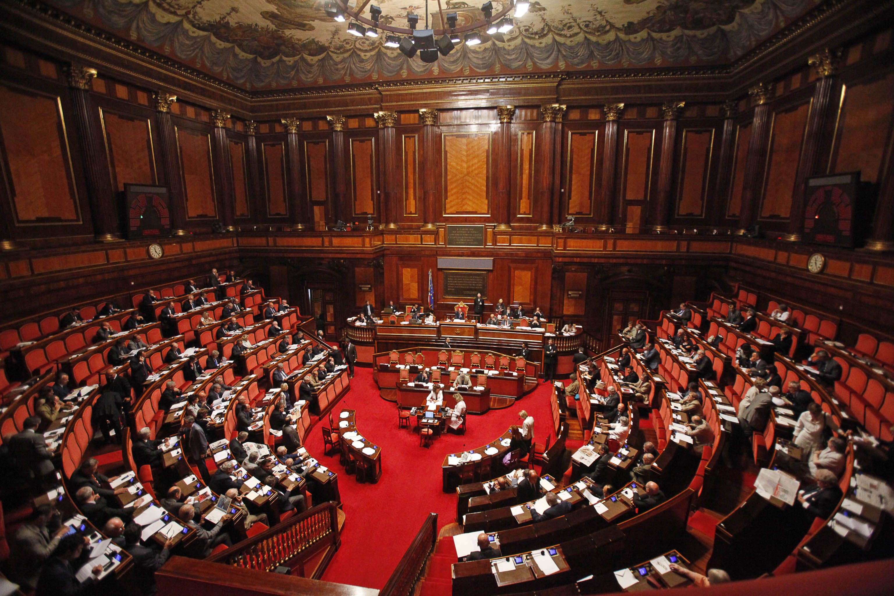 Farsa elettorale: colpe della corte