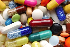 Non solo vaccini: l’incubo sono i batteri e i virus “antibiotico resistenti”