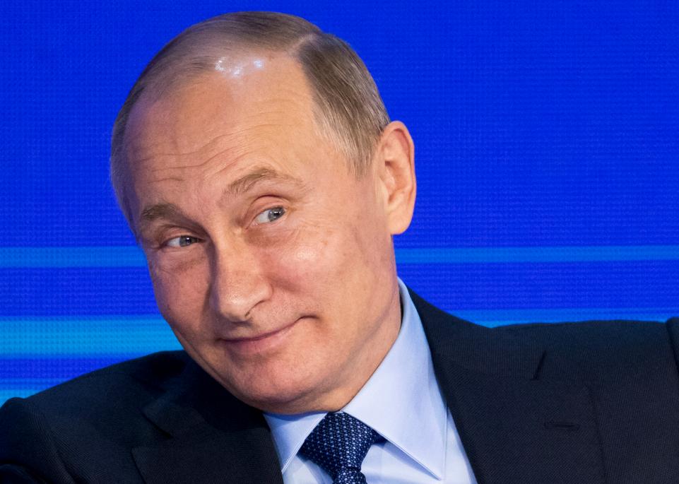 Russia: Vladimir Putin vola nei sondaggi