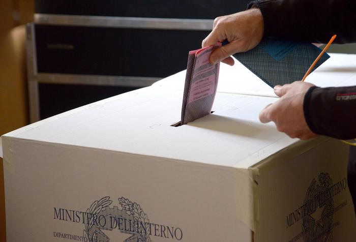 Legge elettorale: regge l’accordo, saltano i capilista bloccati
