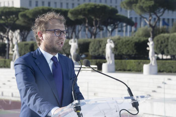 Consip, mozione Mdp: “Via Lotti e Marroni”