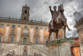 Roma e l’Italia: analogia di un decadimento
