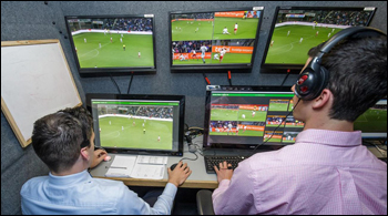 Un calcio ai dubbi: la svolta della moviola
