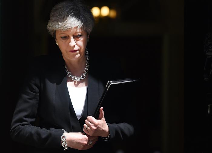 Uk, siglato l’accordo tra Conservatori e Dup