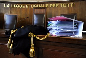 Giustizia: questione di partito