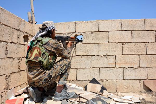 Isis: A Raqqa i curdi aprono la breccia 