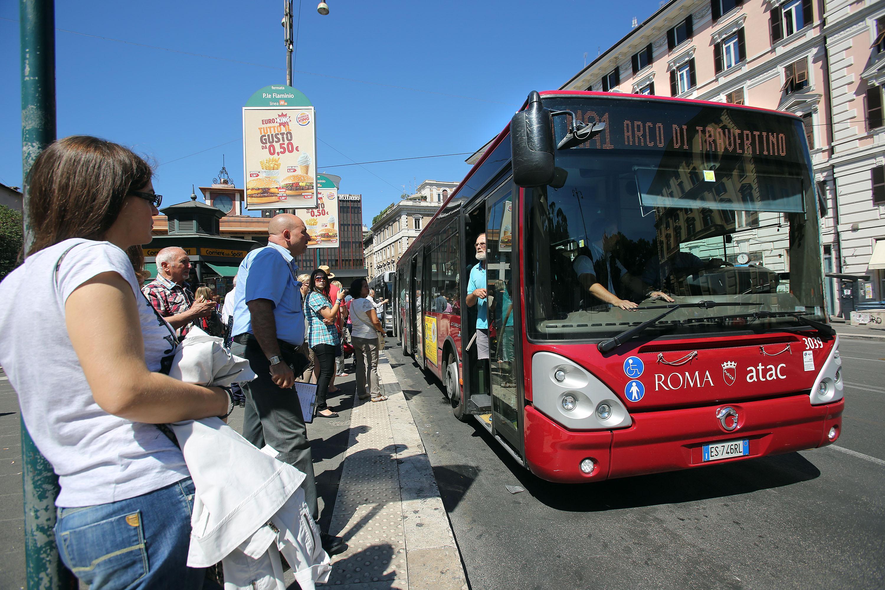 L’Atac presa con trasporto dai Radicali
