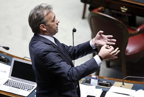 Vitalizi, alla Camera si vota il “vigliacchellum”