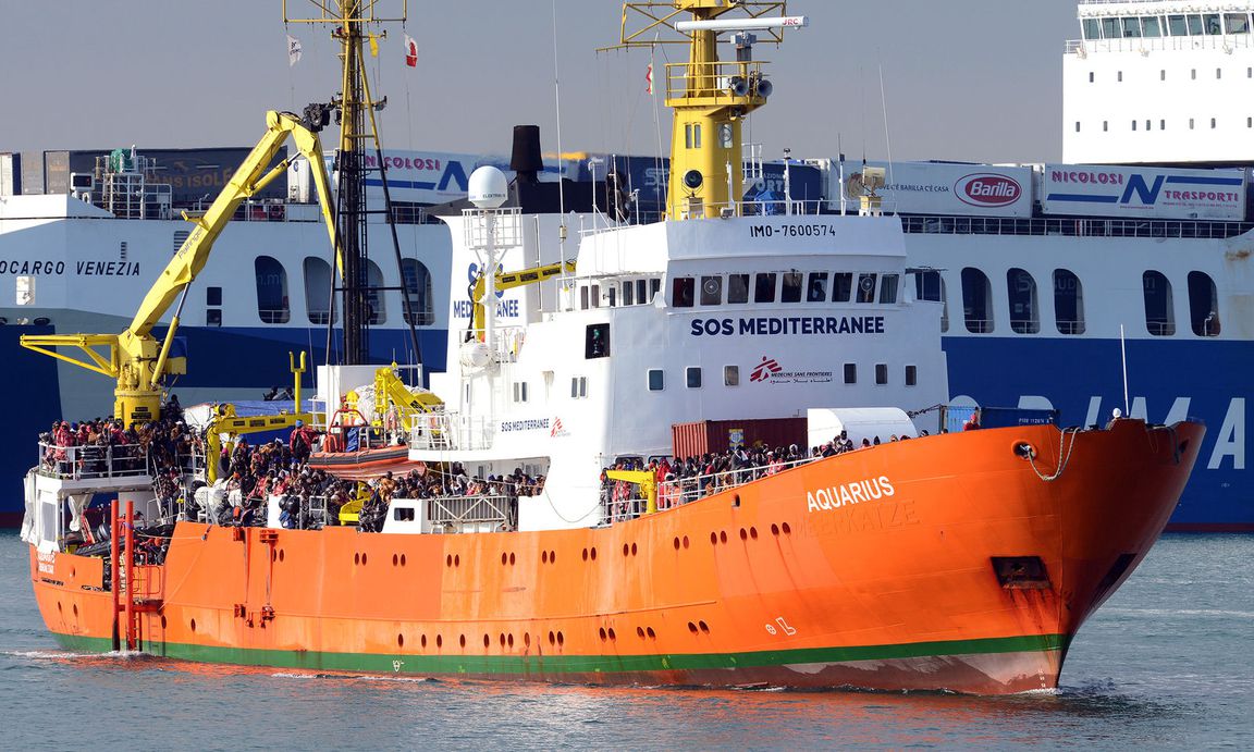 Le pretese delle Ong e l’Italia debole