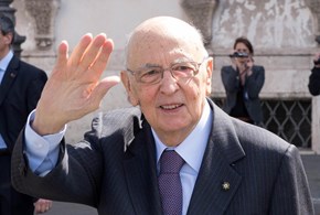 la Storia la riscrive Napolitano
