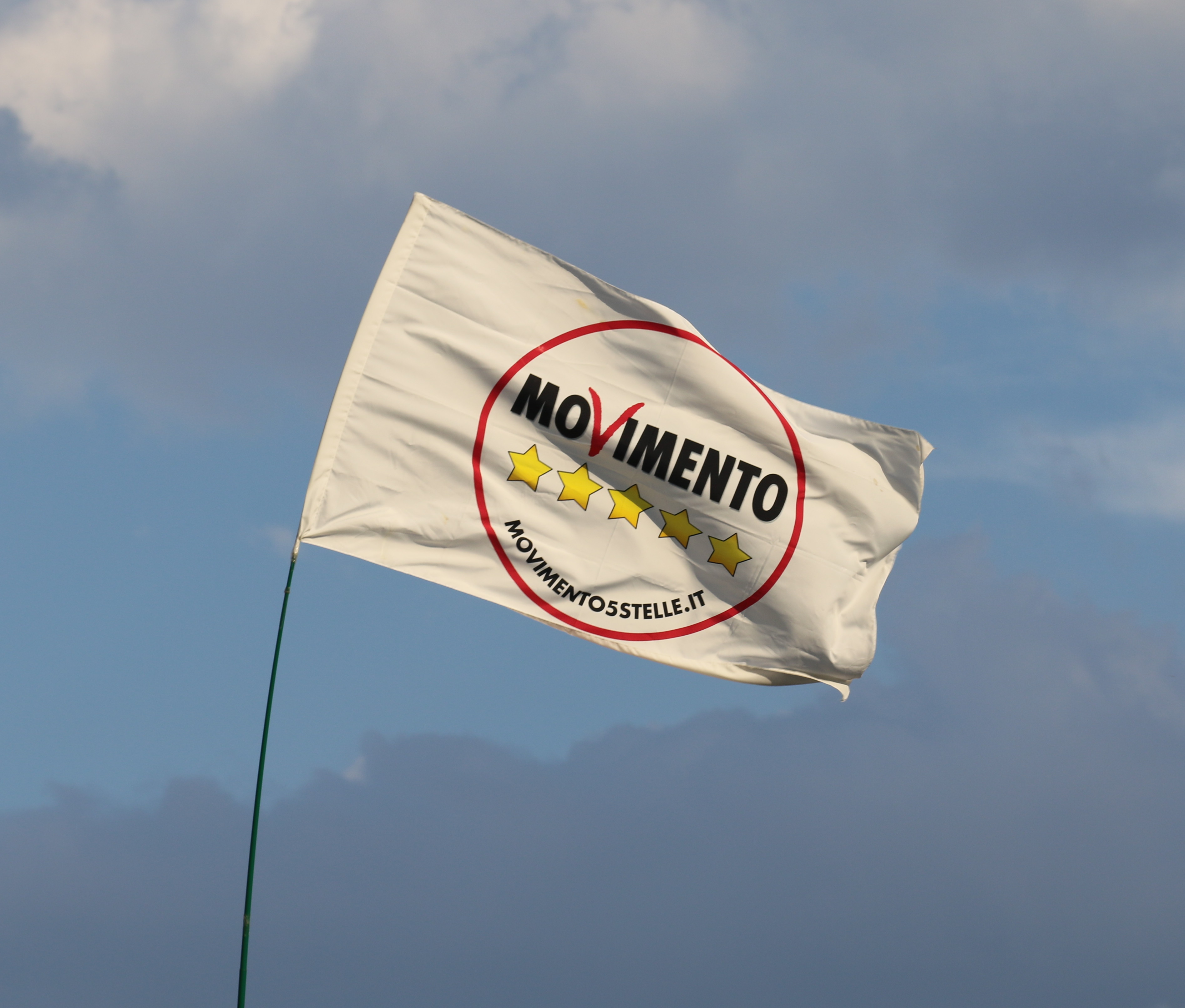 Deficit spending a 5 Stelle