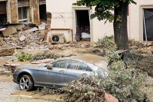 Scelte sbagliate e colpe collettive