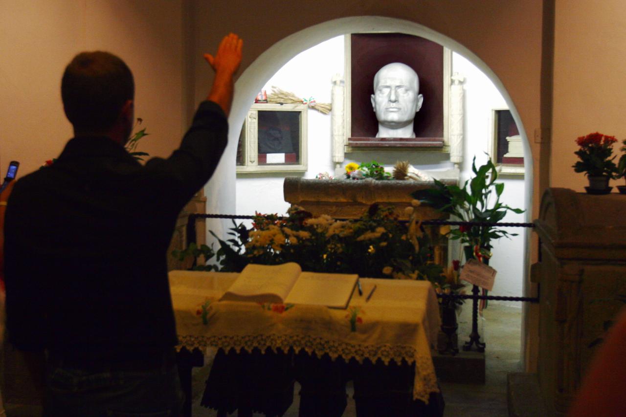 Persa la trebisonda, il Governo dà la caccia ai fantasmi