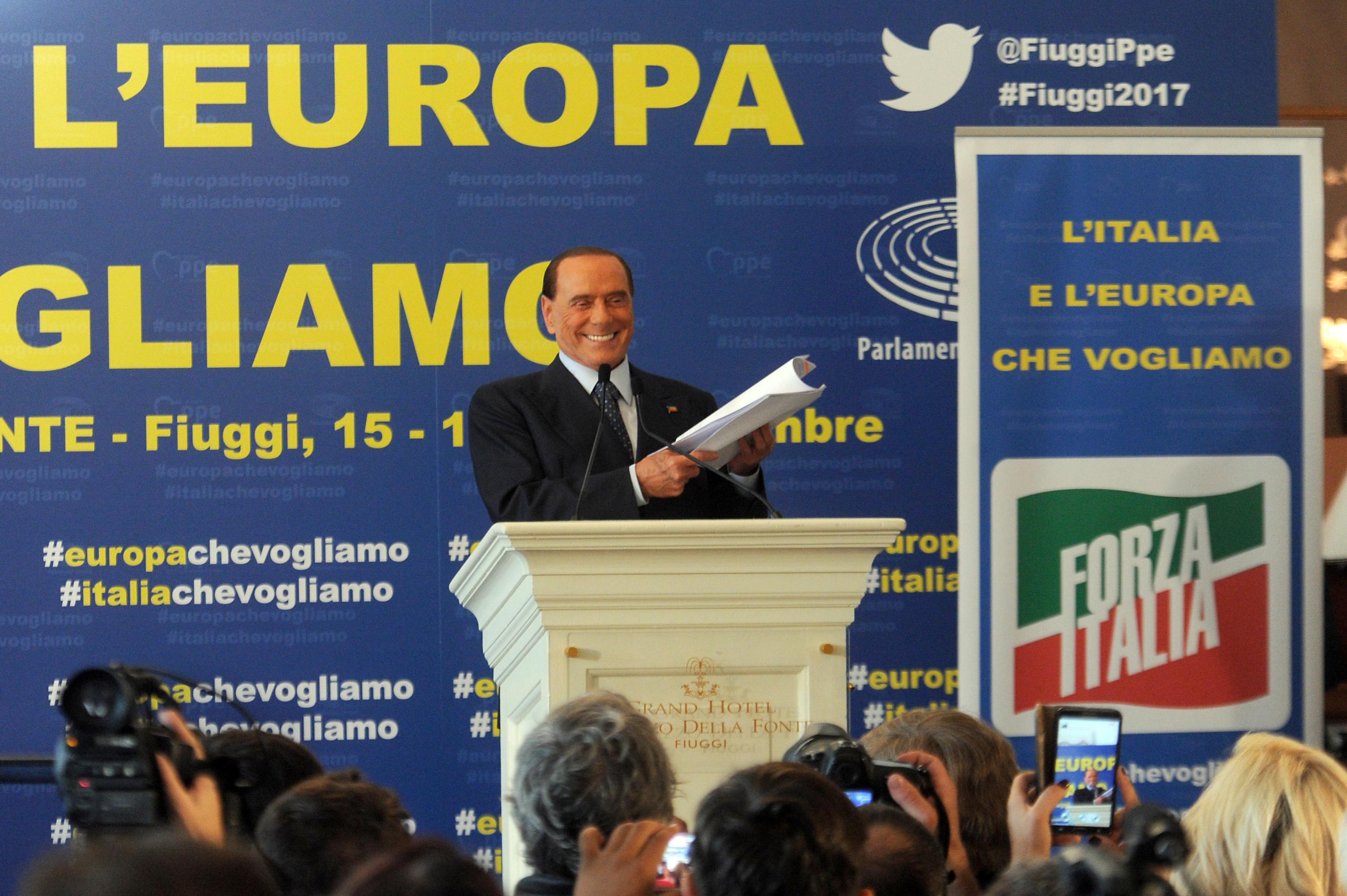 Berlusconi: “Il centrodestra siamo noi”