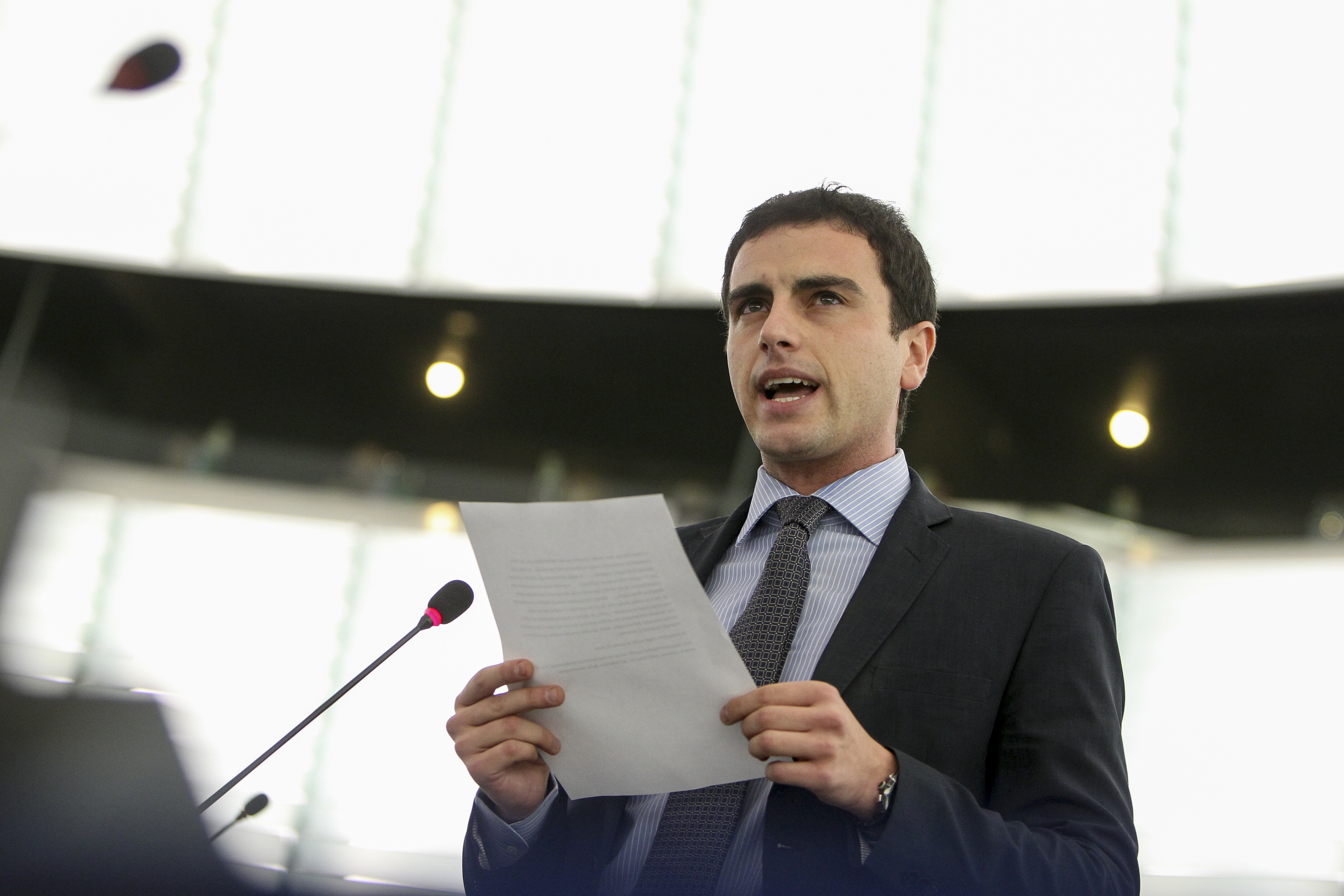 Il guazzabuglio sovranista dei grillini