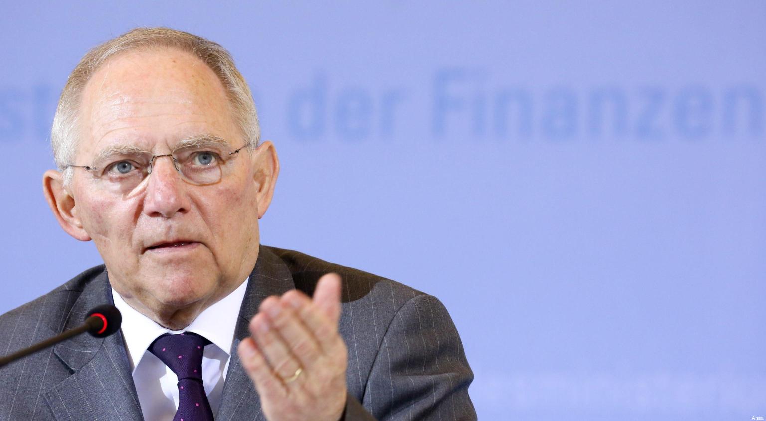 Schaeuble: “Sos bolle, troppa liquidità”