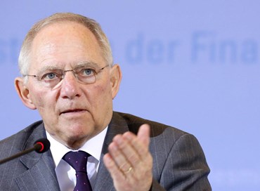 Schaeuble: “Sos bolle, troppa liquidità”