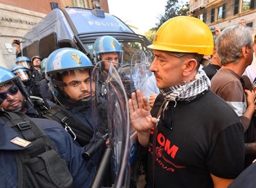 Ilva, Calenda: “Stop alle trattative, bisogna ripartire da luglio”