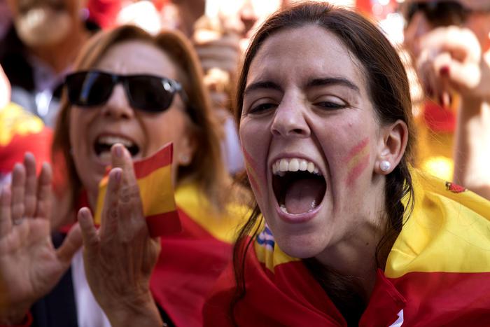 Madrid: “Se la Catalogna dichiara l’indipendenza, risponderemo”