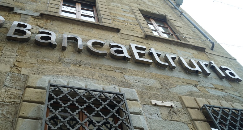 Banca Etruria: chiesti 400 milioni agli ex amministratori