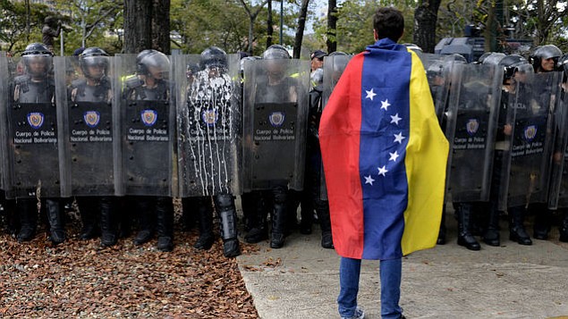 Venezuela, una “truffa elettorale senza precedenti”