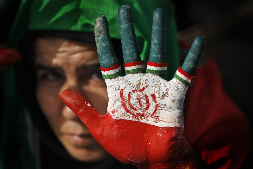 Il popolo iraniano, il regime e gli altri