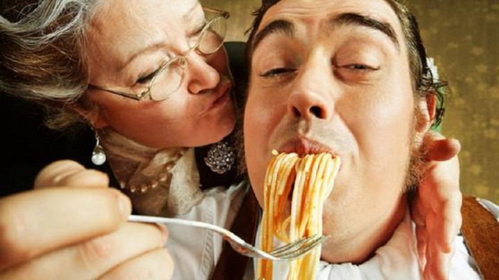 Eurostat, calano i “mammoni” in Italia