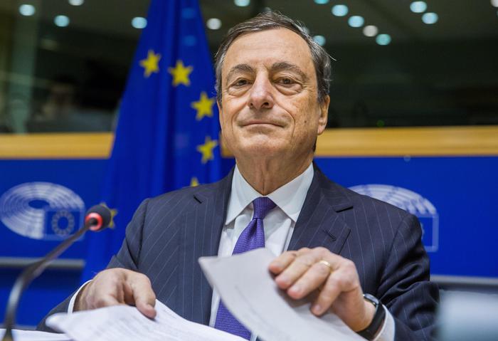Draghi: “Ripresa solida, ma l’inflazione ancora non convince”