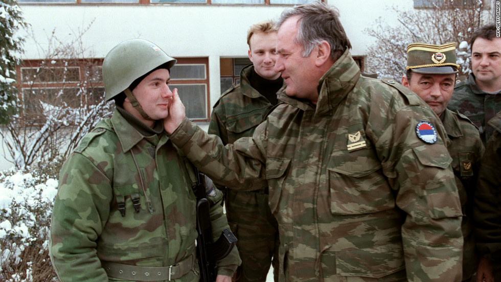 Mladic condannato all’ergastolo per genocidio e crimini contro l’umanità