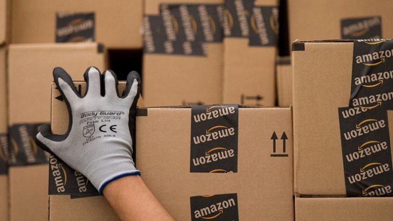 Sciopero di Amazon a Piacenza proprio durante il Black Friday