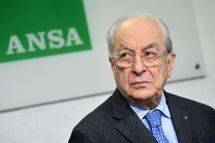 Banche, Sforza Fogliani: “Sì a fusioni, no a gigantismo”