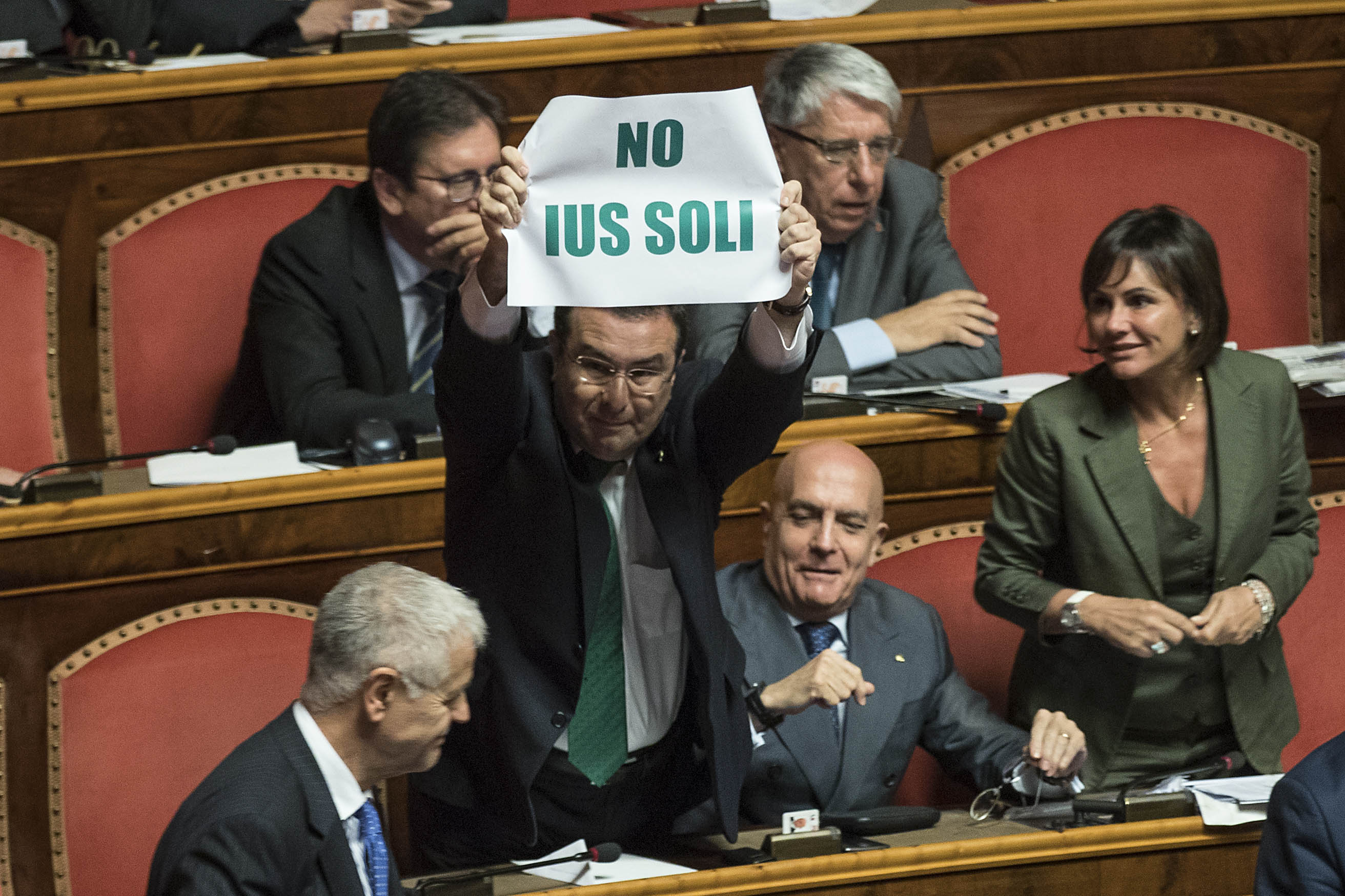 No Ius soli, la sinistra vuole l’Italia come una grande sala parto