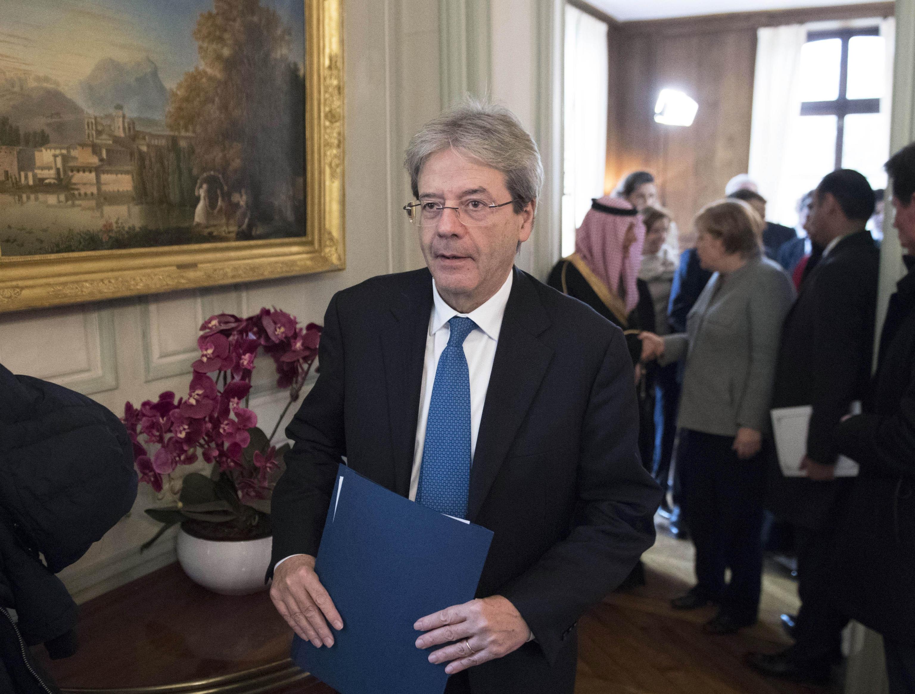 Gentiloni come Andreotti? Sì, no, mah...