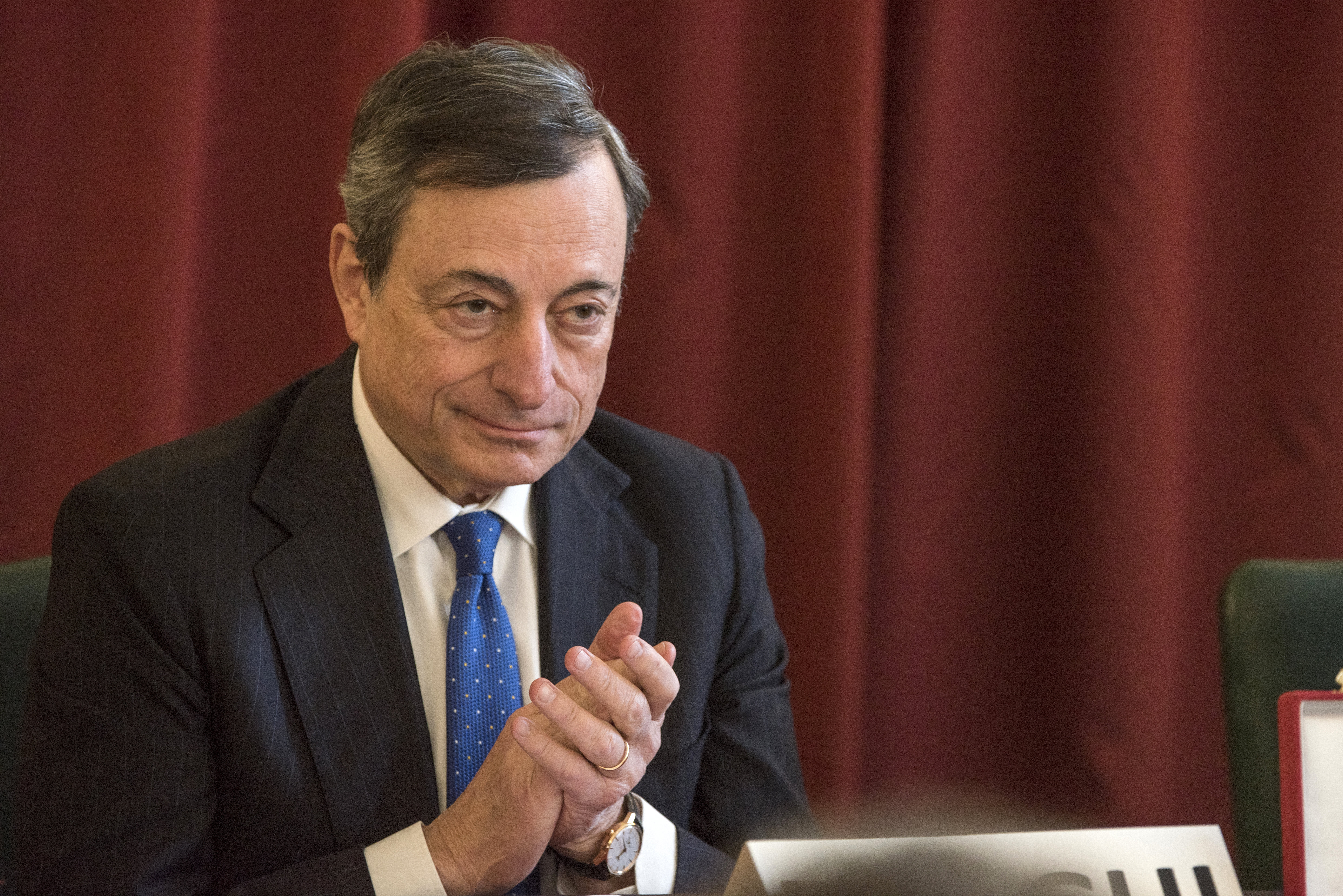 Draghi, crescita Eurozona corre, ma avanti con il Qe 