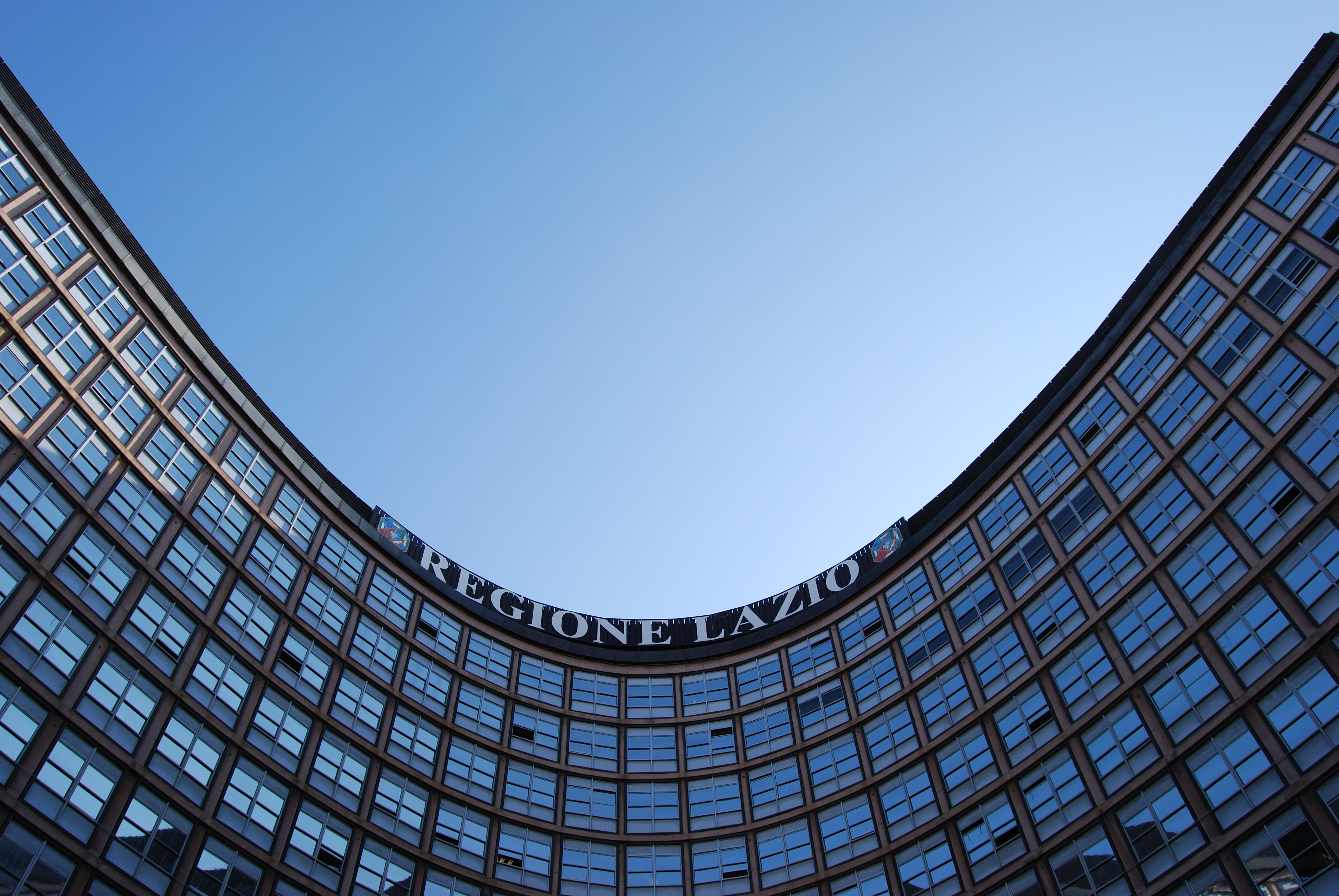 Nel Lazio il centrodestra non si comporti da Tafazzi