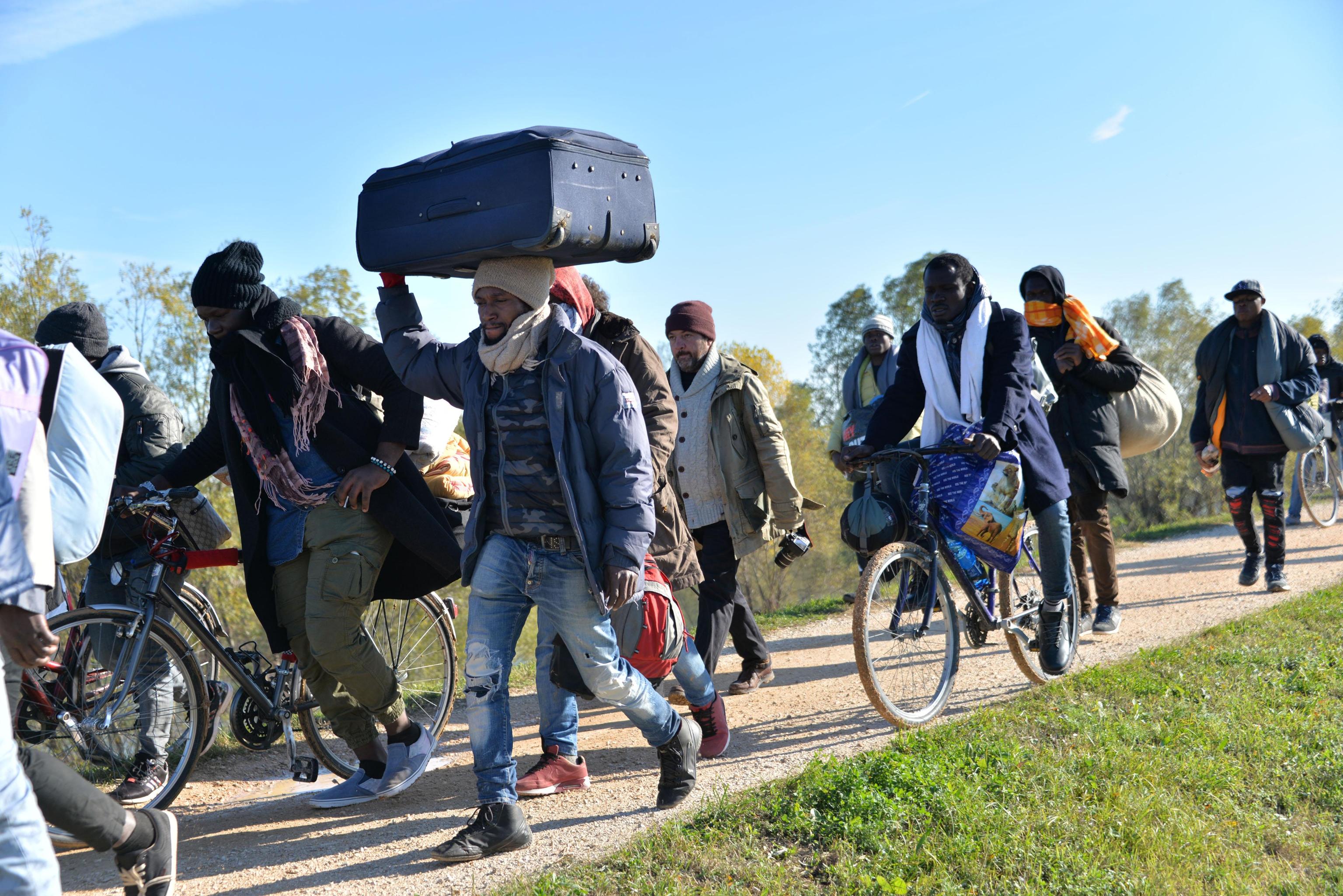 Immigrazione tra idiozie e problemi concreti
