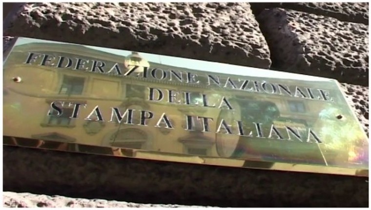 Guerra tra poveri per la ex fissa