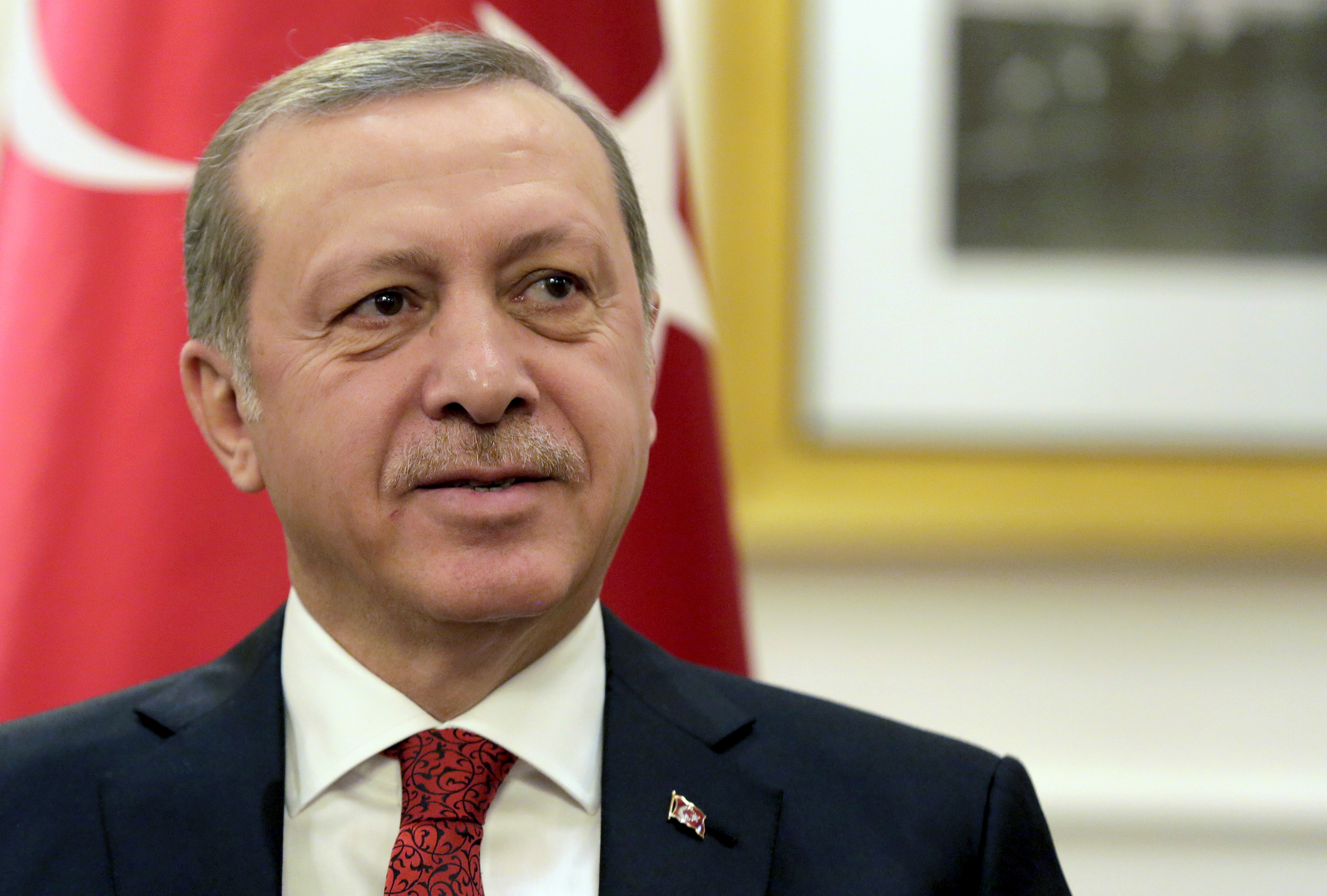 Domani Erdogan incontrerà Macron, a Parigi 