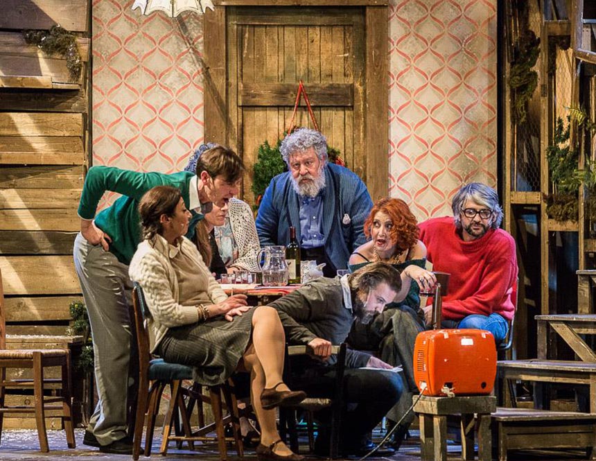 “Parenti serpenti”, la purezza del cinismo all’Eliseo