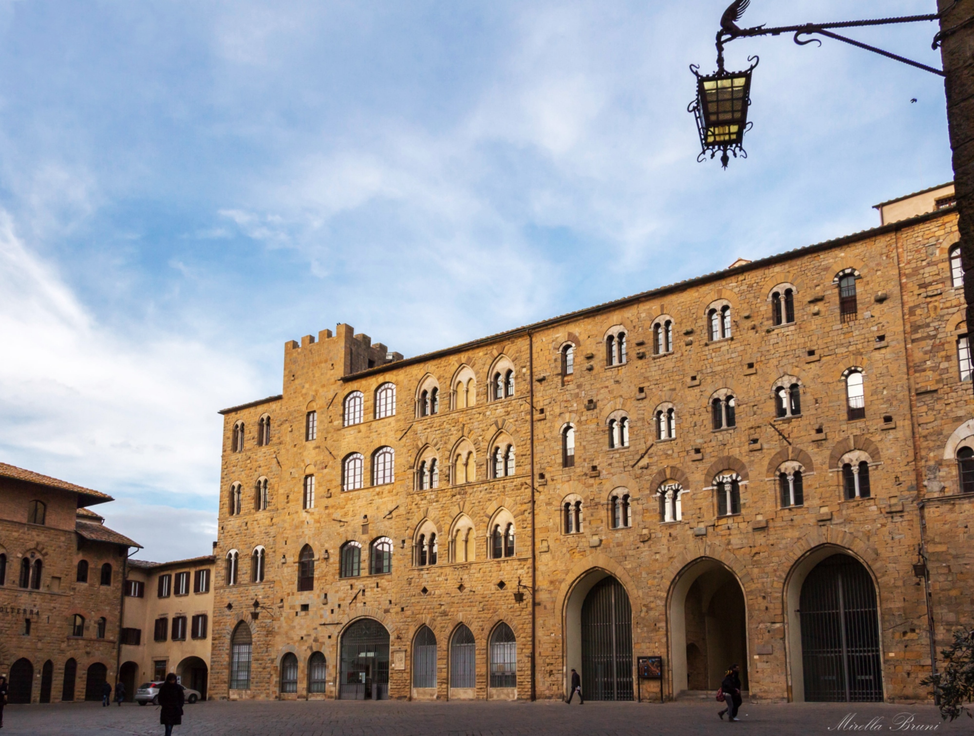 Ritrovati un reliquiario e un bacile rubati 34 anni fa