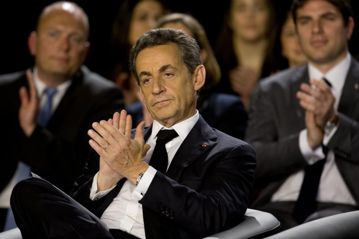 Sarkozy fermato per finanziamenti illeciti