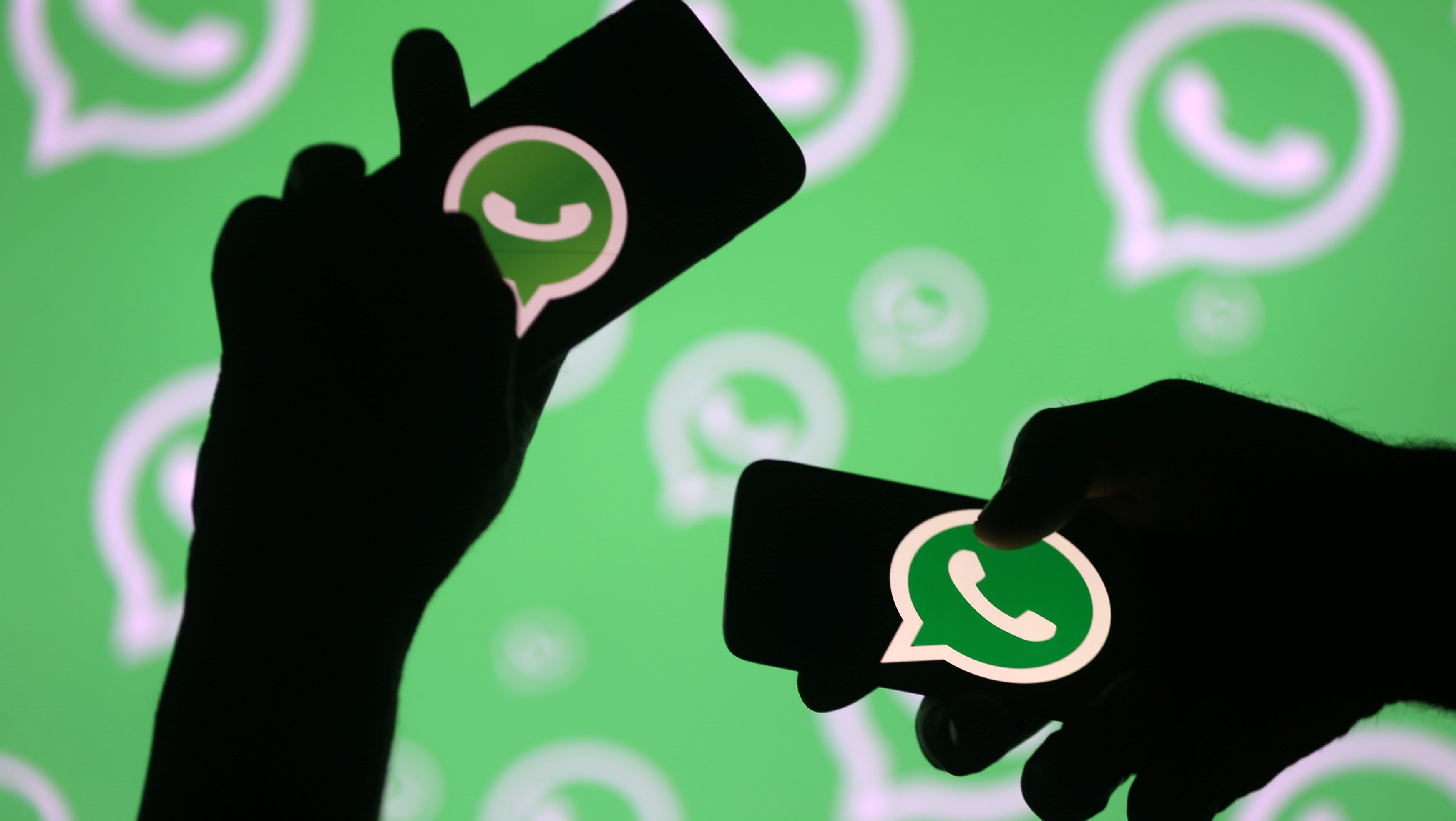 WhatsApp regina delle social app