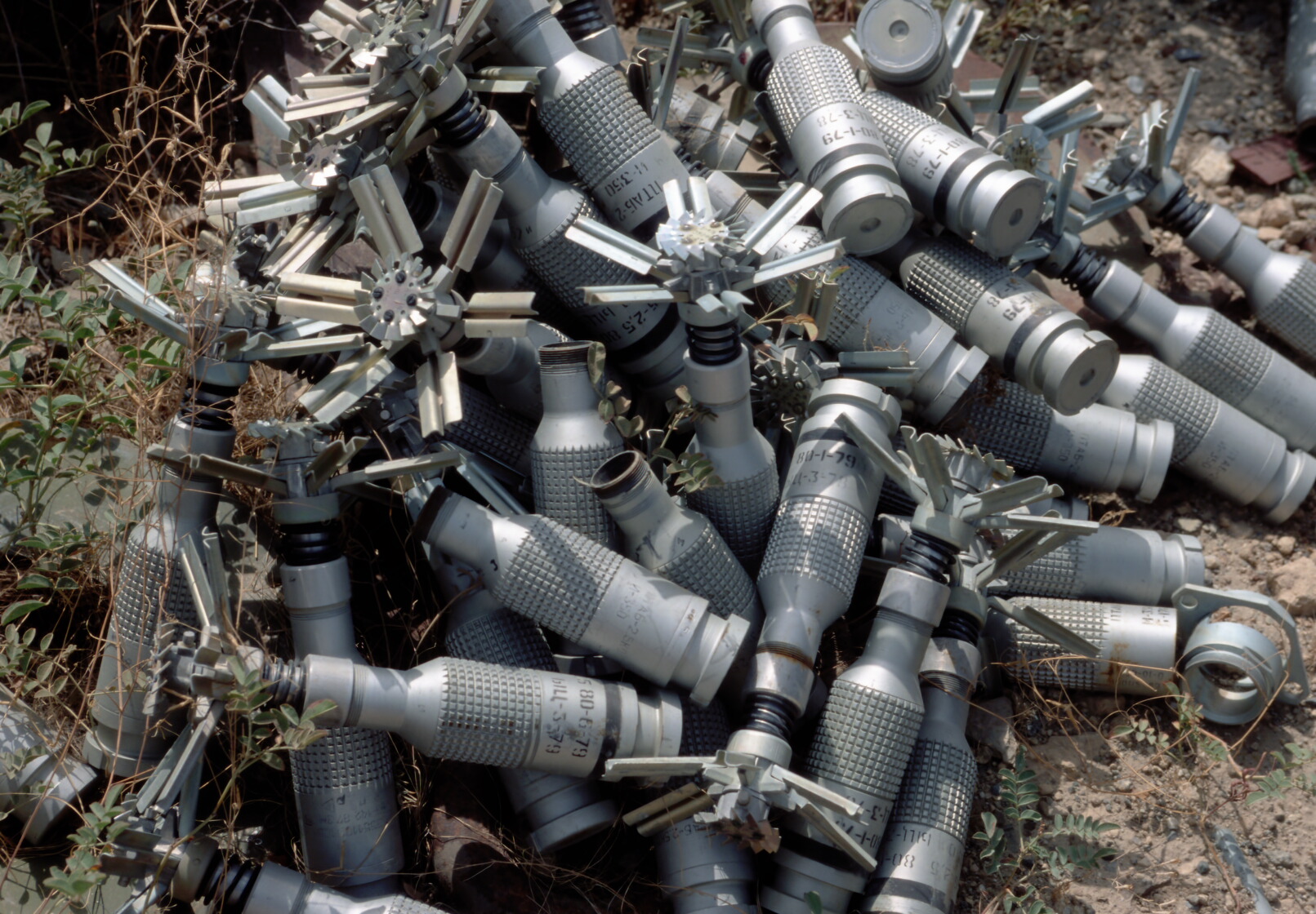 Egitto, Amnesty denuncia l’uso di bombe a grappolo nel Sinai