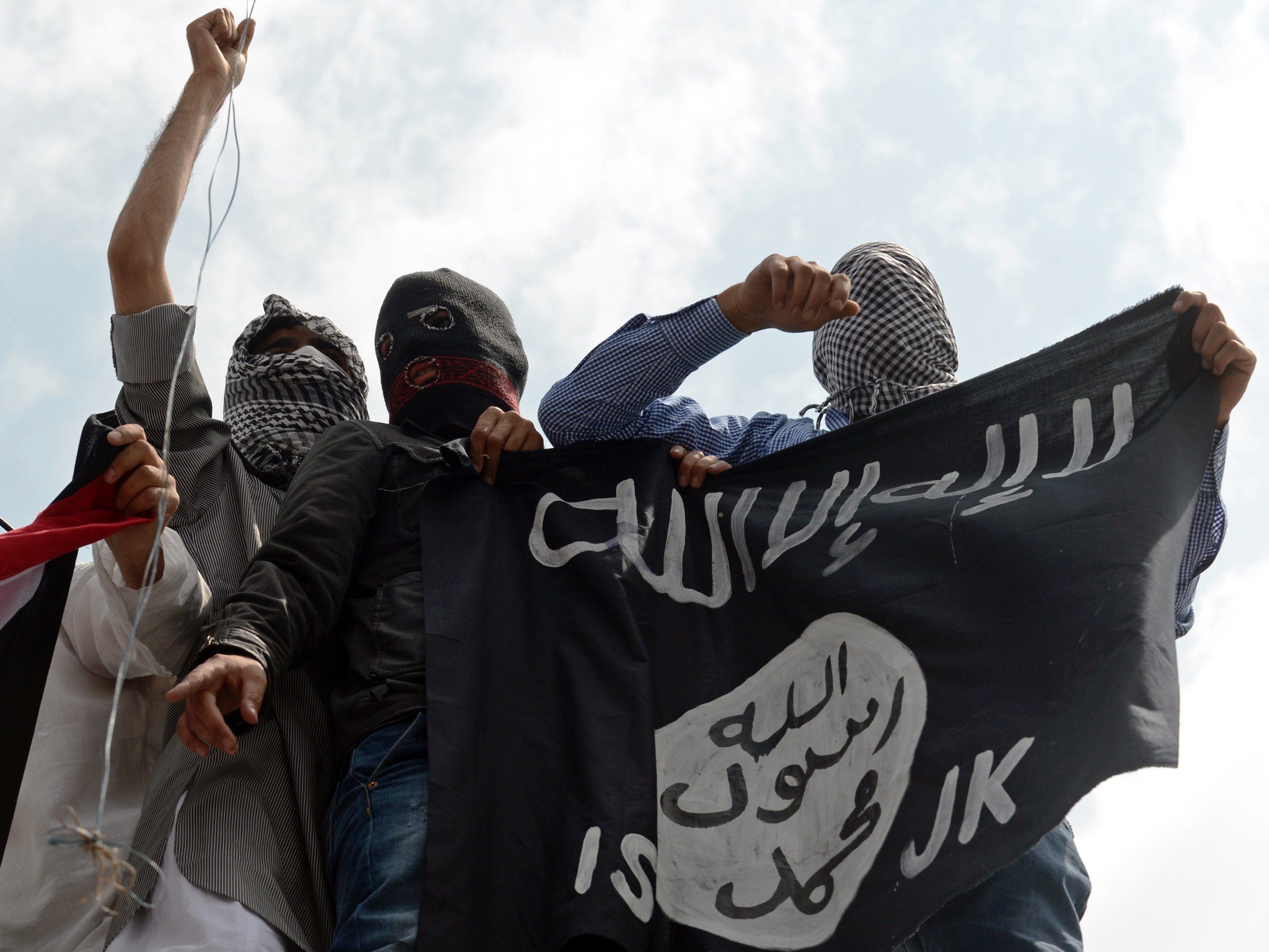 Isis, nuovo appello: “colpite Usa e alleati”