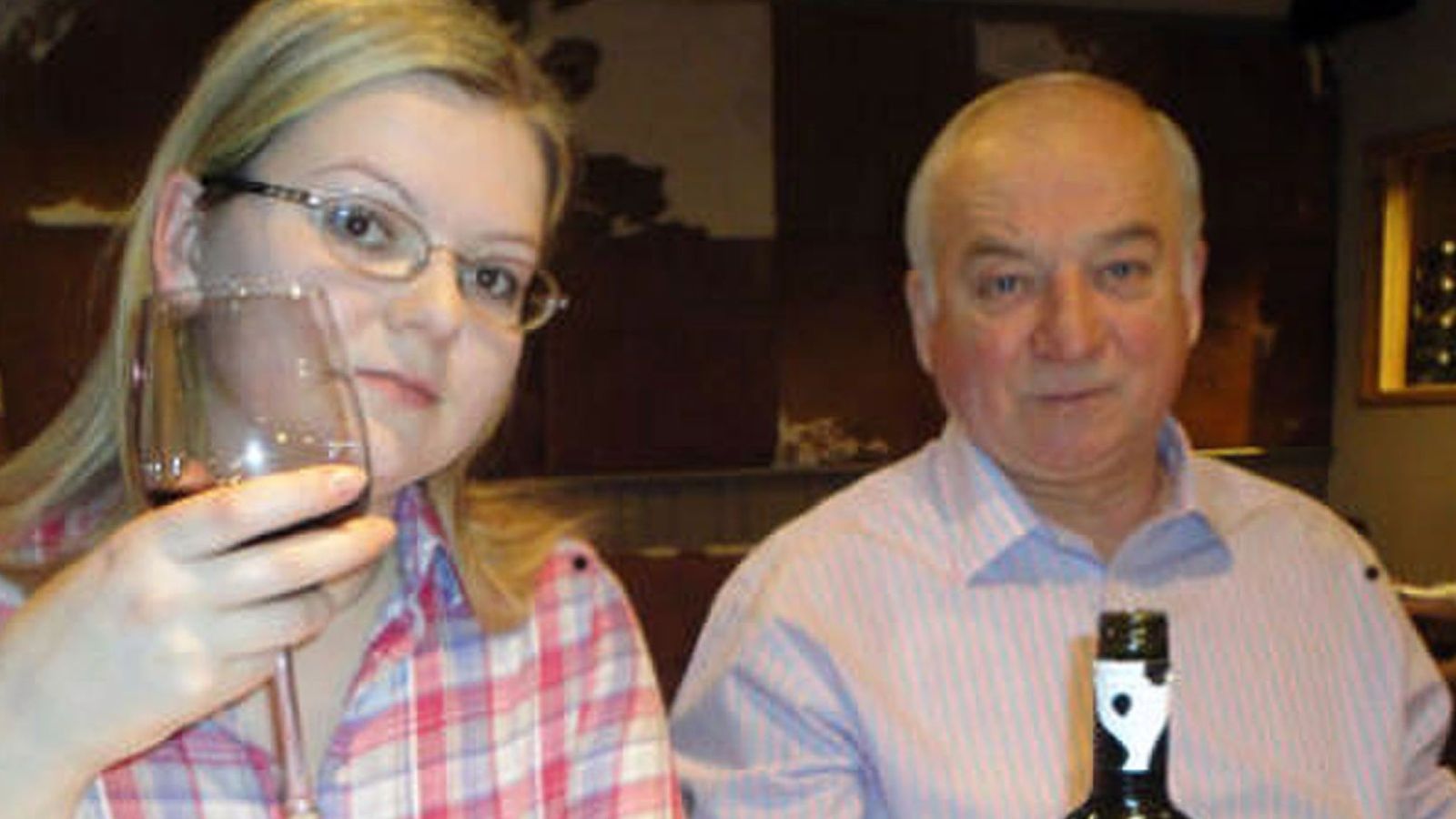 L’avvelenamento con gas nervino dell’ex agente russo e della figlia