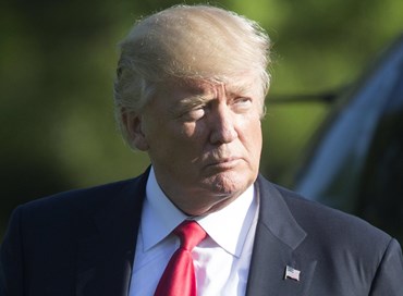 Trump alla Nra: “Armare gli insegnanti”