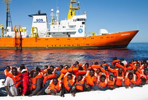 Migranti: tensioni tra Ong e Guardia costiera libica
