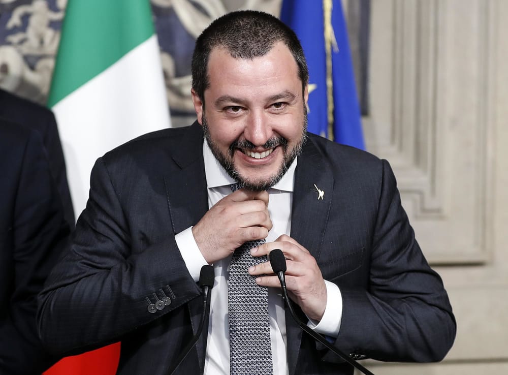 I poltronisti e gli identitari di Forza Italia