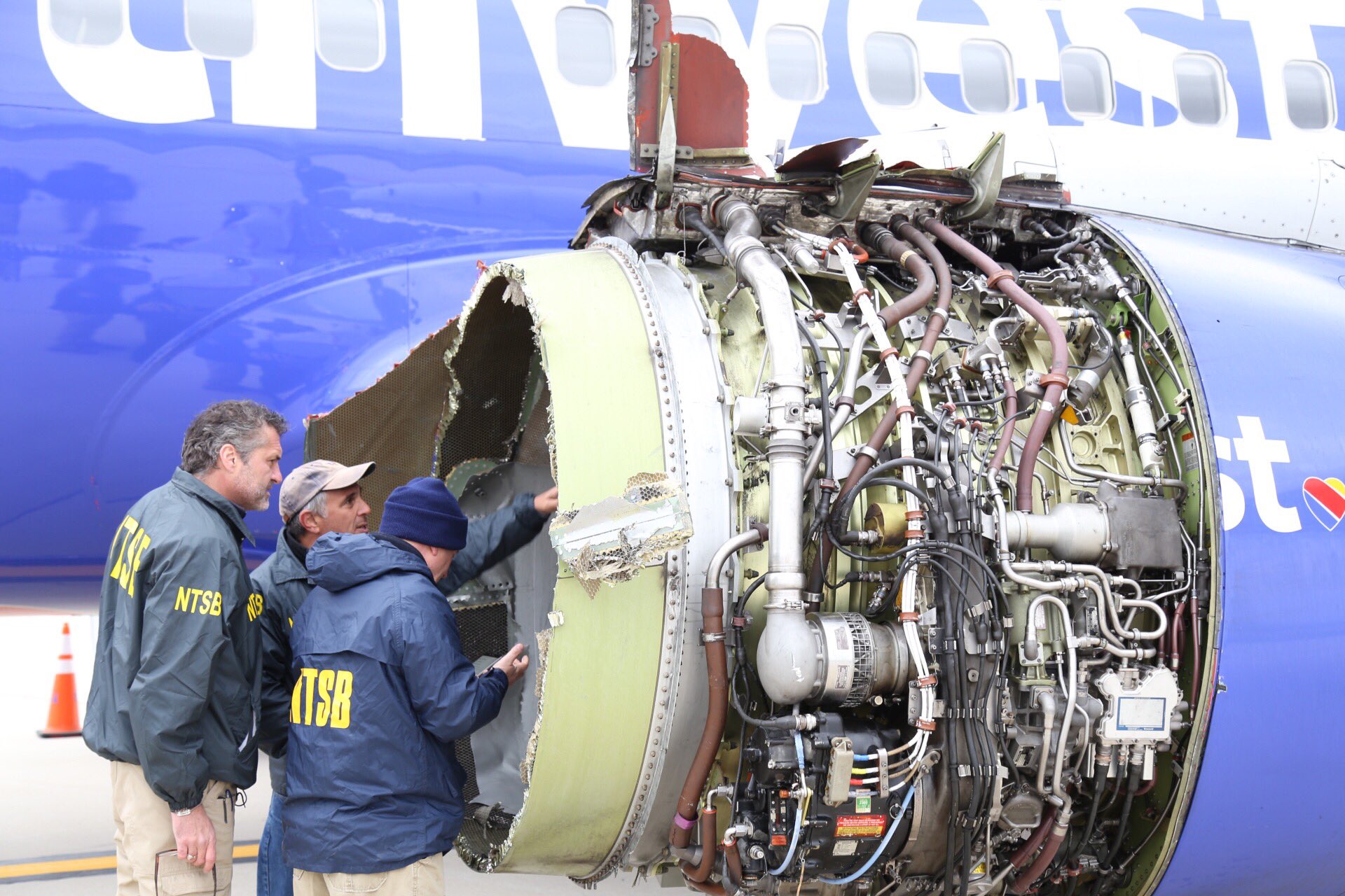 Terrore sul volo New York-Dallas, un morto 