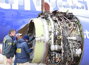 Terrore sul volo New York-Dallas, un morto